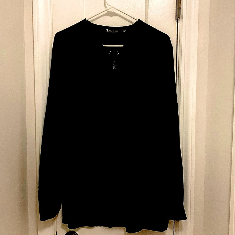 New York and Company 7th Avenue Blouse with silver and pockets Navy Blue
